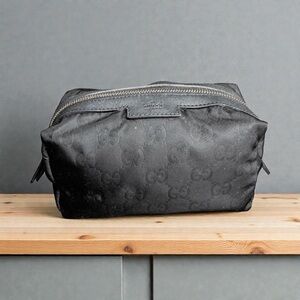 GUCCI Guccissima Monogram Nylon and Leather Toiletry Bag Black EUC
